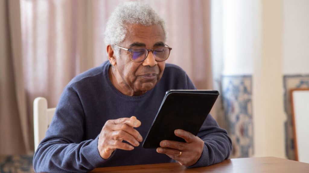 Small Buys, Big Freedom: 12 Purchases Retirees Say Were Worth Every Penny Short Course
